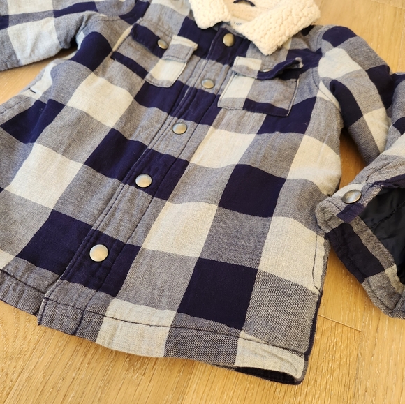 OLD NAVY | Sherpa lined plaid jacket - Picture 3 of 5